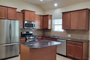 122 Black Swan Pl, Magnolia, TX 77354 - Photo 5