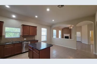 122 Black Swan Place, Magnolia, TX 77354 - Photo 5