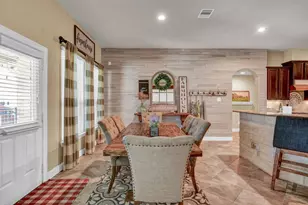 1283 Laurel Ln, Angleton, TX 77515 - Photo 17