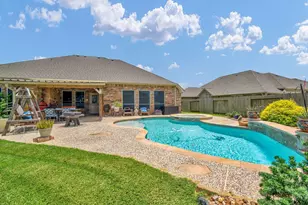 1283 Laurel Ln, Angleton, TX 77515 - Photo 1