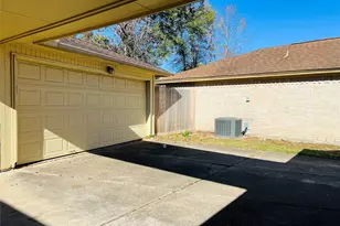 14734 Charlmont Dr, Houston, TX 77083 - Photo 23