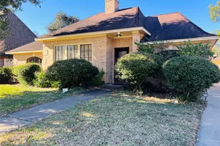 14734 Charlmont Dr, Houston, TX 77083 - Photo 3