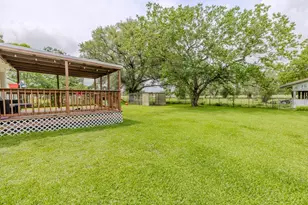 1520 North Dr, Bay City, TX 77414 - Photo 25