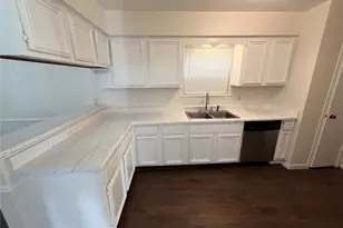 1367 Gentle Bend Dr, Missouri City, TX 77489 - Photo 9