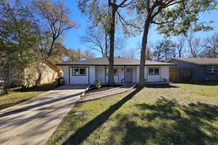 307 Hildred Ave, Conroe, TX 77303 - Photo 3