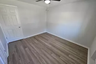 307 Hildred Ave, Conroe, TX 77303 - Photo 17