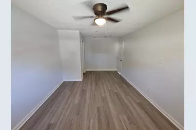 307 Hildred Avenue, Conroe, TX 77303 - Photo 29