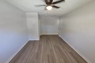 307 Hildred Ave, Conroe, TX 77303 - Photo 29