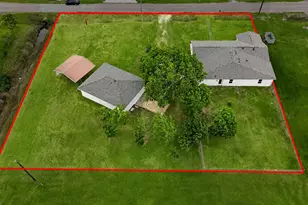 1510 Avenue K, Danbury, TX 77534 - Photo 21