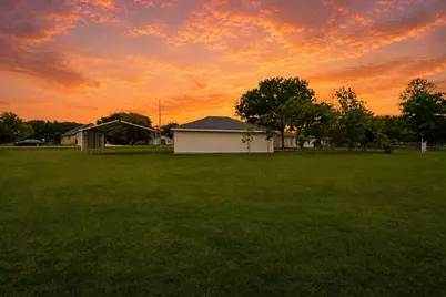 1510 Avenue K, Danbury, TX 77534 - Photo 17