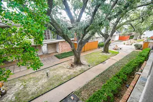 2585 Marilee Ln, Houston, TX 77057 - Photo 13