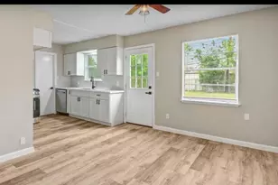 10611 Leitrim Way, Houston, TX 77047 - Photo 13
