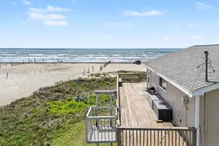 16505 Jamaica Beach Rd, Jamaica Beach, TX 77554 - Photo 1