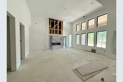 323 Louvenia Court, Pinehurst, TX 77362 - Photo 5