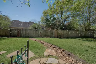 2442 Fairway Pointe Drive, League City, TX 77573 - Photo 35