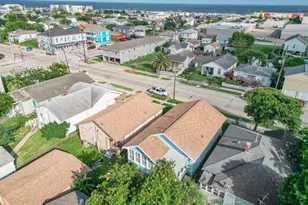 3920 Ave S, Galveston, TX 77550 - Photo 41