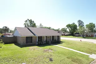 415 Sevenhampton Ln, Houston, TX 77015 - Photo 3