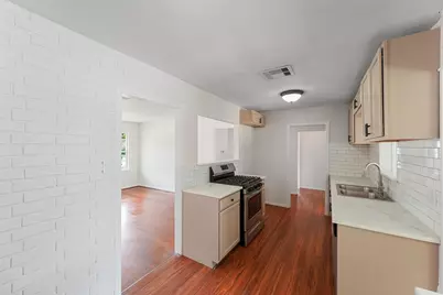 5826 Belmark Street, Houston, TX 77033 - Photo 5