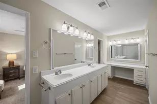 14333 Lost Meadow Ln, Houston, TX 77079 - Photo 31