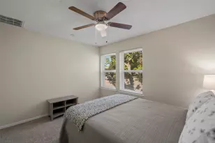 14333 Lost Meadow Ln, Houston, TX 77079 - Photo 21