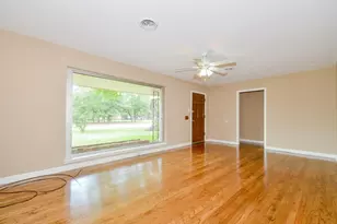 4809 W 43rd St, Houston, TX 77092 - Photo 5