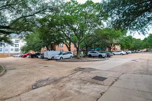 2255 Braeswood Park Dr, Houston, TX 77030 - Photo 35