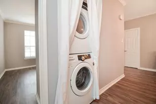 2255 Braeswood Park Dr, Houston, TX 77030 - Photo 15