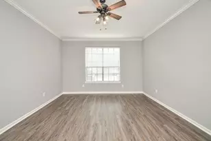 2255 Braeswood Park Dr, Houston, TX 77030 - Photo 17