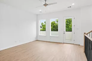 7453 La Salette St, Houston, TX 77021 - Photo 13