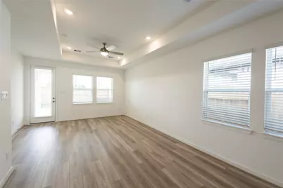 130 Radiant Lane, Richmond, TX 77469 - Photo 5