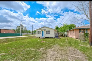 4222 Sevan St, Bacliff, TX 77518 - Photo 1