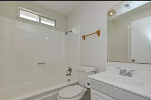 4222 Sevan St, Bacliff, TX 77518 - Photo 5
