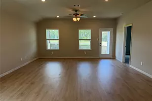 1002 Legrand St, Brenham, TX 77833 - Photo 3
