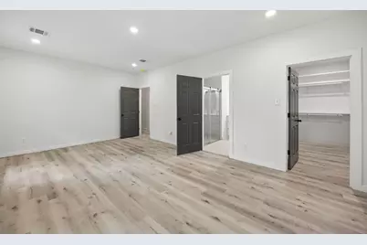 711 W Sidnor Street, Alvin, TX 77511 - Photo 11