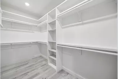 711 W Sidnor Street, Alvin, TX 77511 - Photo 23