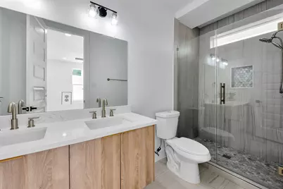1805 Emir Street #E, Houston, TX 77009 - Photo 13
