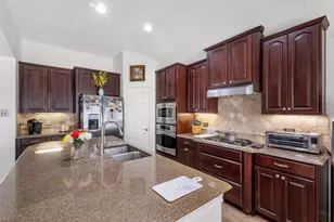 2521 Twisting Pine Ct, Kingwood, TX 77345 - Photo 15