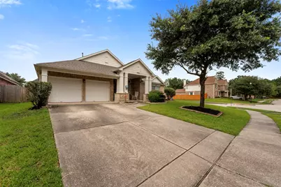 2521 Twisting Pine Court, Kingwood, TX 77345 - Photo 3