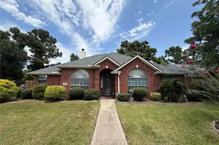 9814 Guest St, Houston, TX 77078 - Photo 1