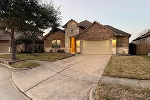 2872 Lombardia Dr, League City, TX 77573 - Photo 1