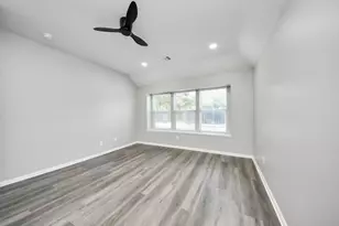 13111 Porter Meadow Ln, Houston, TX 77014 - Photo 15