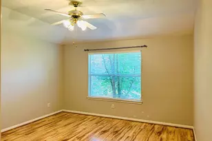 1404 Helmsley Dr, Rosenberg, TX 77471 - Photo 17