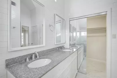 4427 Waterfall Way, Sugar Land, TX 77479 - Photo 25