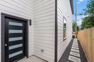 993 South Ln, Houston, TX 77088 - Photo 3