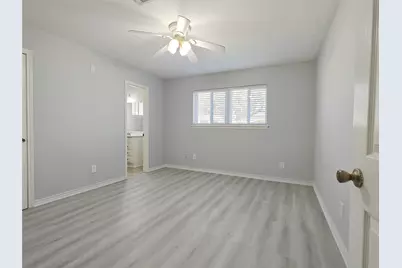 8818 Roos Road, Houston, TX 77036 - Photo 13