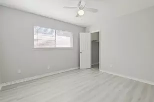 8818 Roos Rd, Houston, TX 77036 - Photo 19