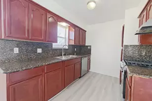 8818 Roos Rd, Houston, TX 77036 - Photo 11