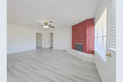 8818 Roos Road, Houston, TX 77036 - Photo 9
