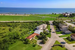 210 Debbie Ln, San Leon, TX 77539 - Photo 31