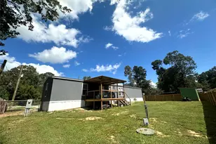 341 Antigua Dr, Point Blank, TX 77364 - Photo 3